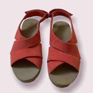 Clarks Cloud Steppers Coral Wedge Sandal. sz 8